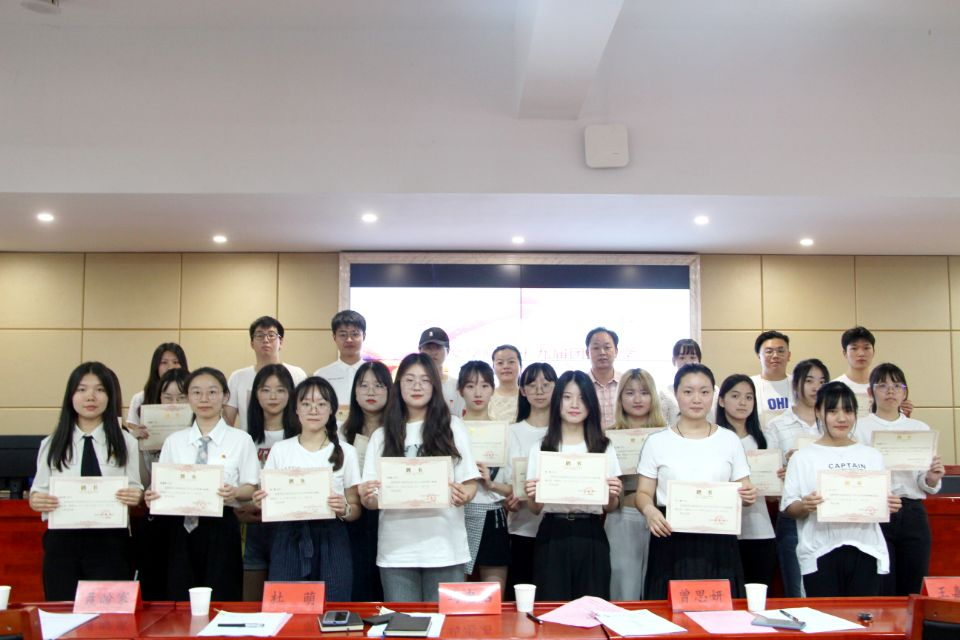 8c909a05c6714f39bef829b9f2cac255.png 8c909a05c6714f39bef829b9f2cac255.png